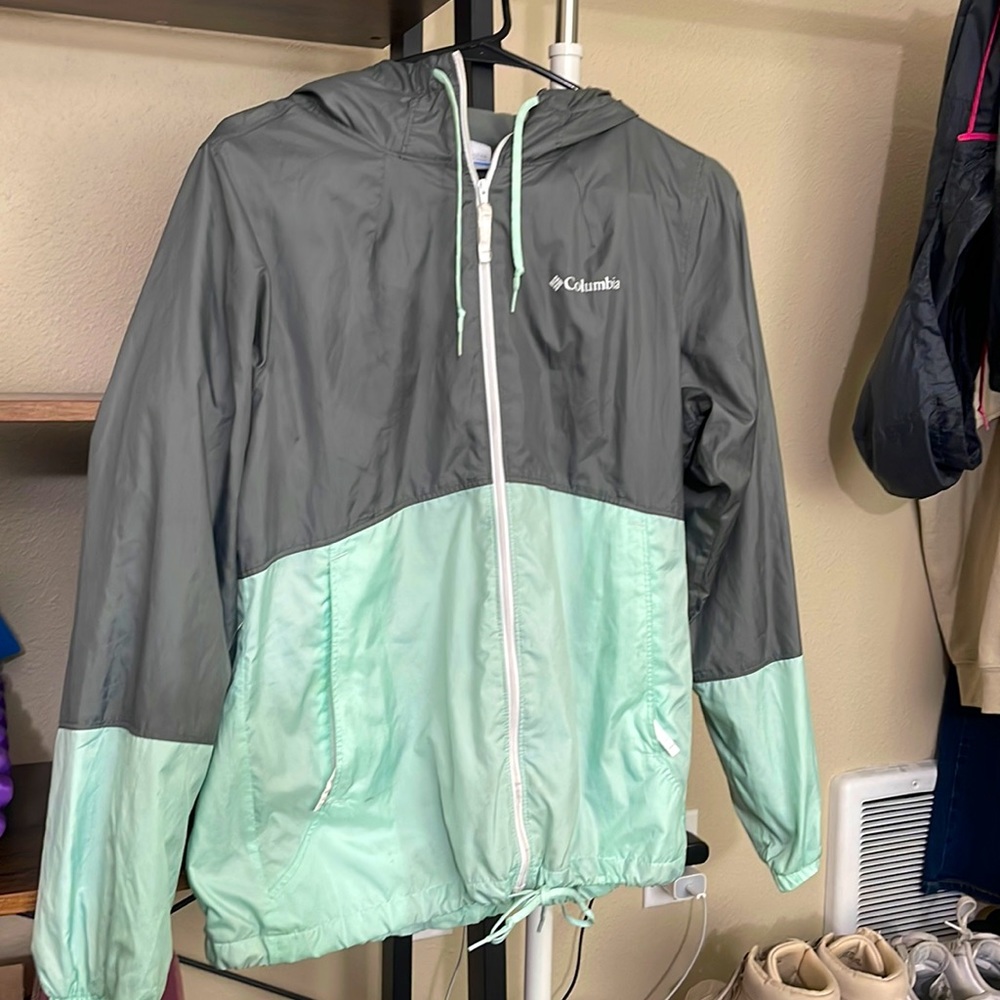 Columbia Rain Coat ☔️